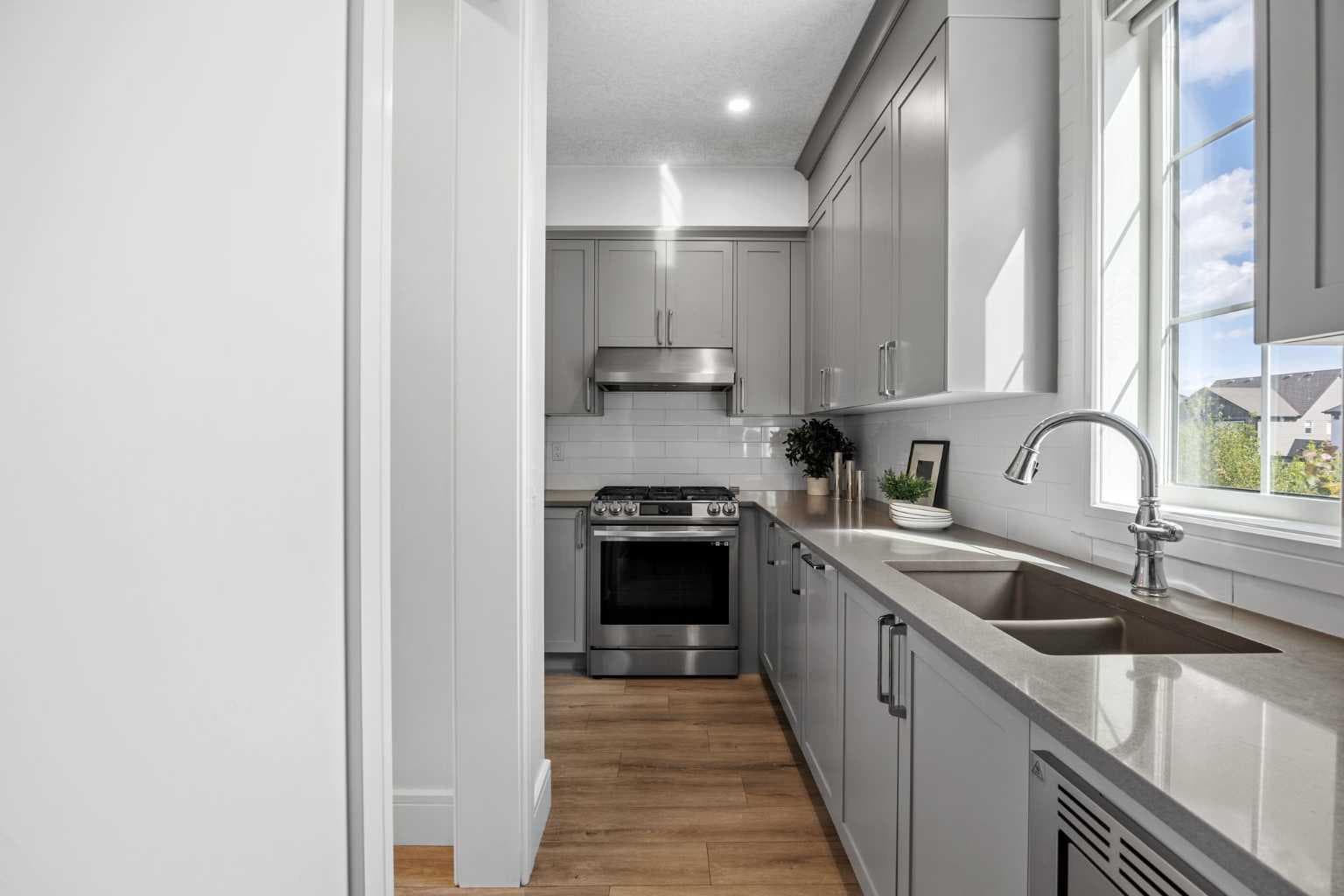 351 Marina Landing SE