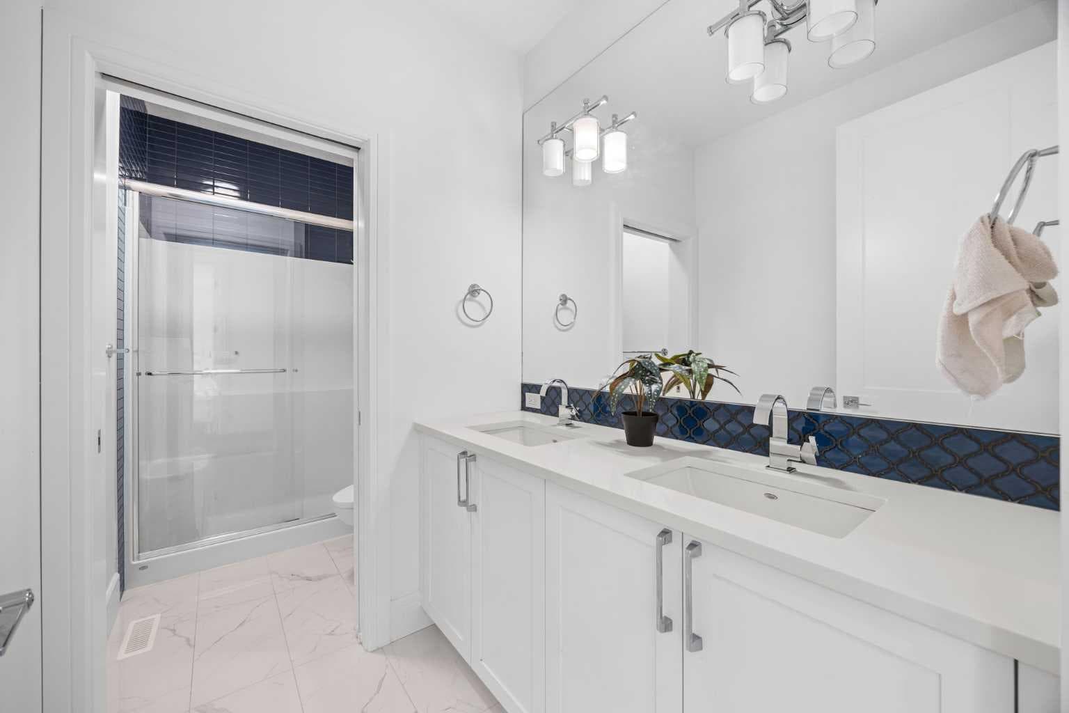 351 Marina Landing SE