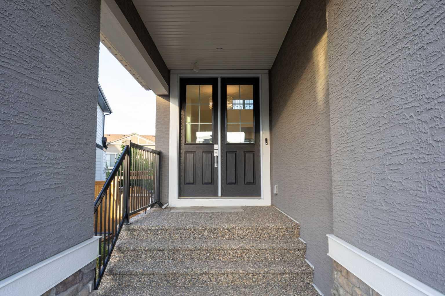 351 Marina Landing SE