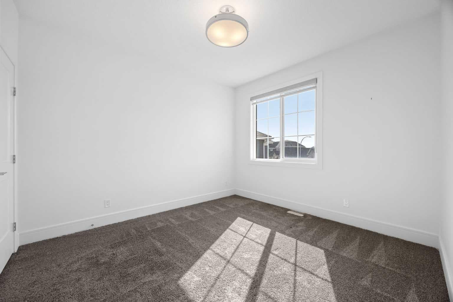 351 Marina Landing SE