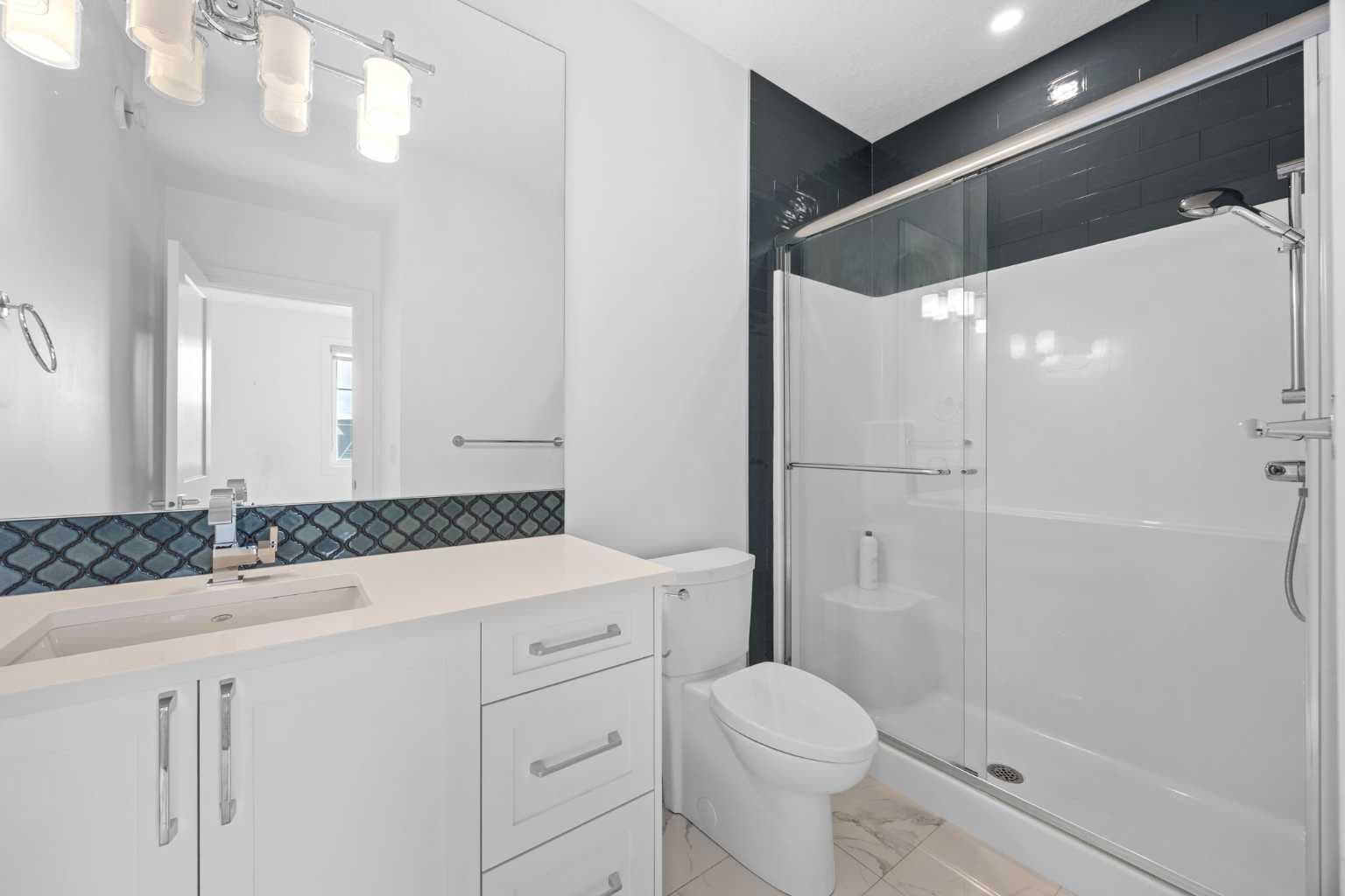 351 Marina Landing SE