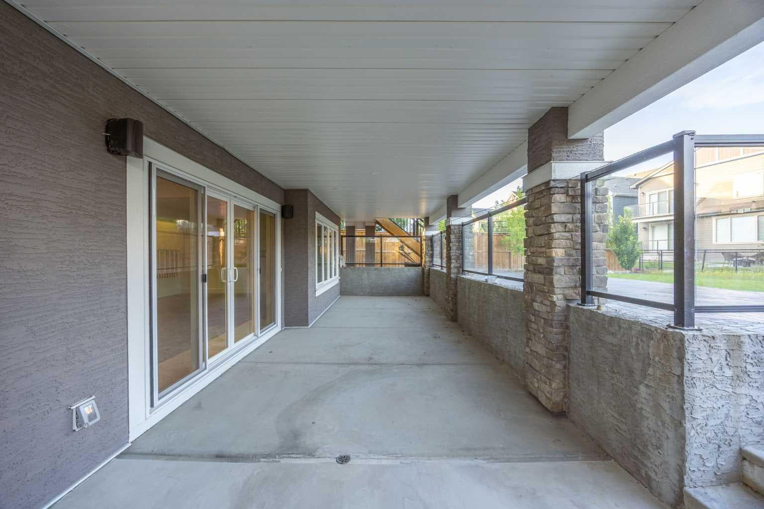 351 Marina Landing SE