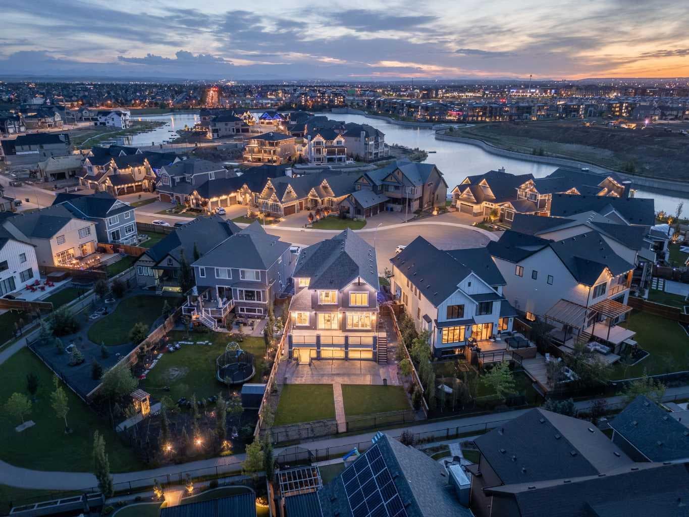 351 Marina Landing SE
