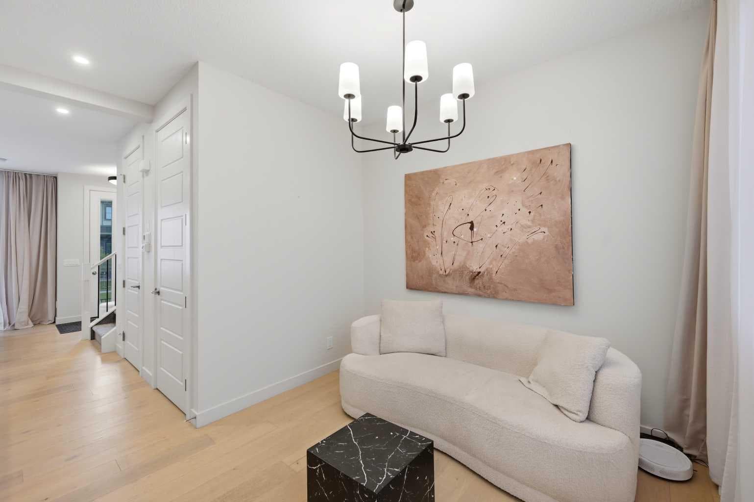 7 Lambeau Lane SE