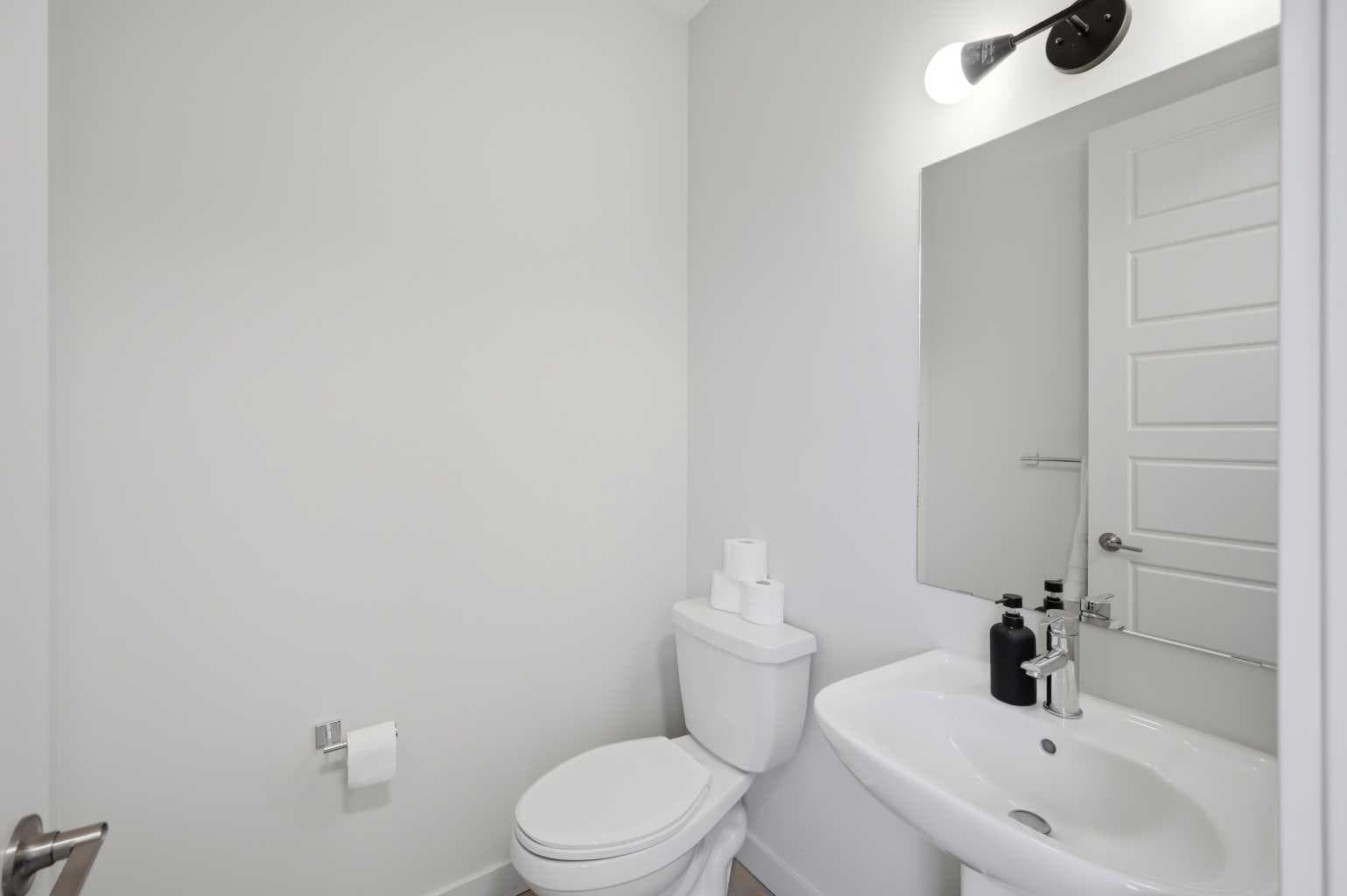 7 Lambeau Lane SE