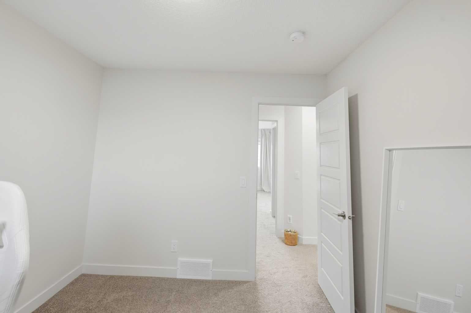 7 Lambeau Lane SE