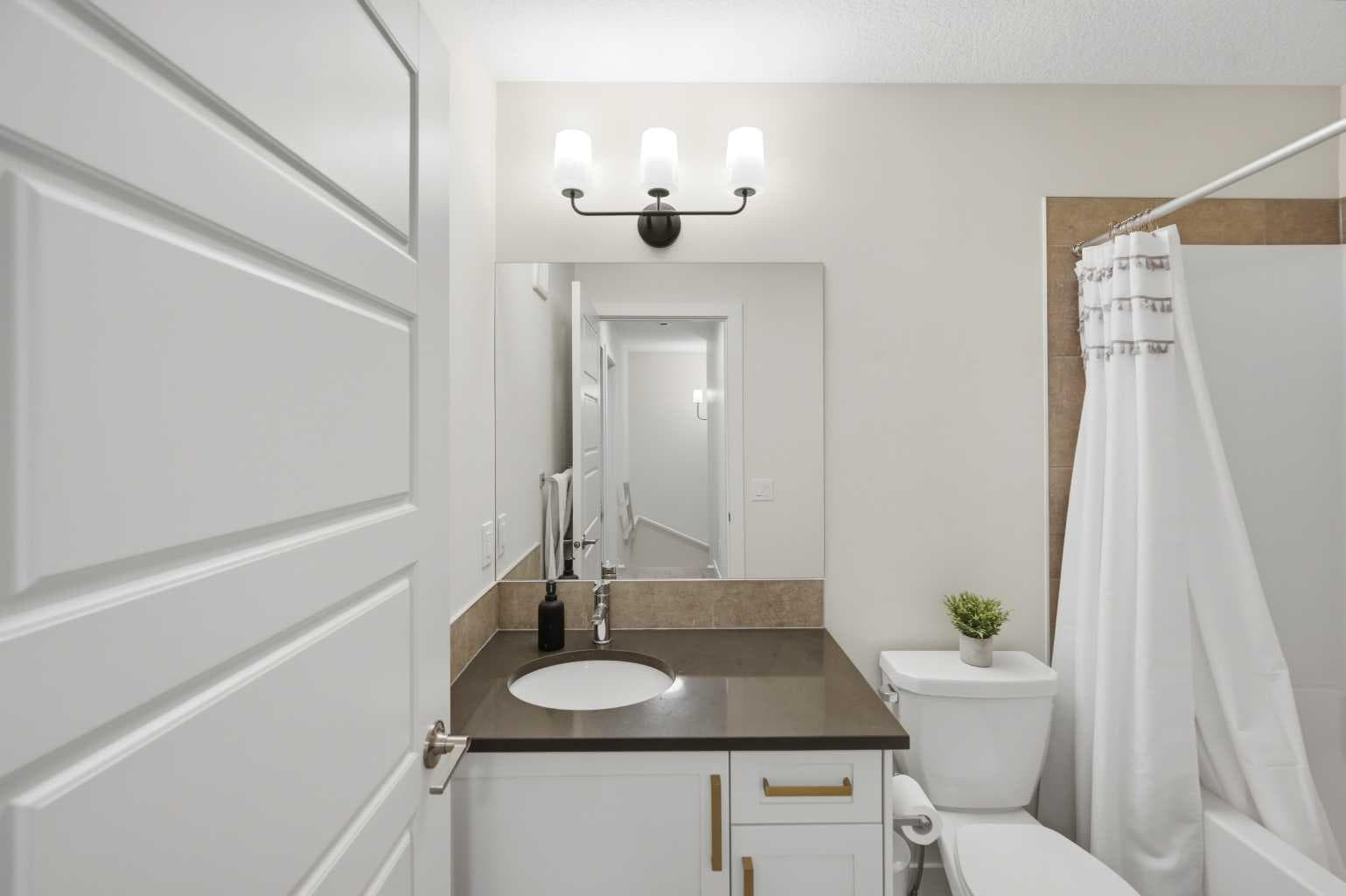 7 Lambeau Lane SE