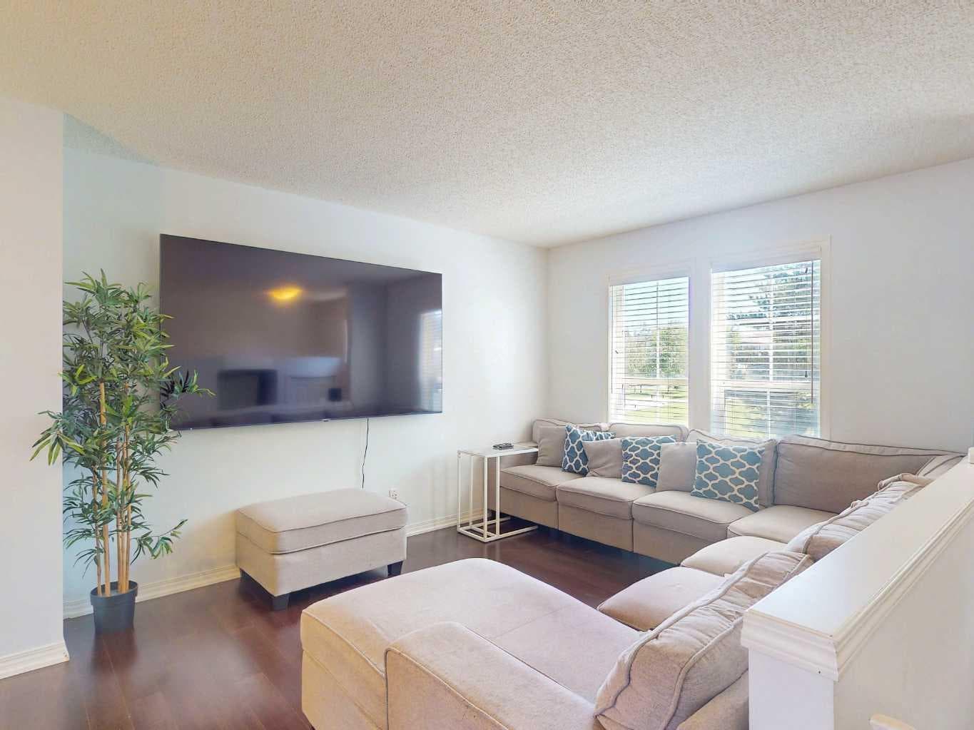5 Auburn Bay Common SE