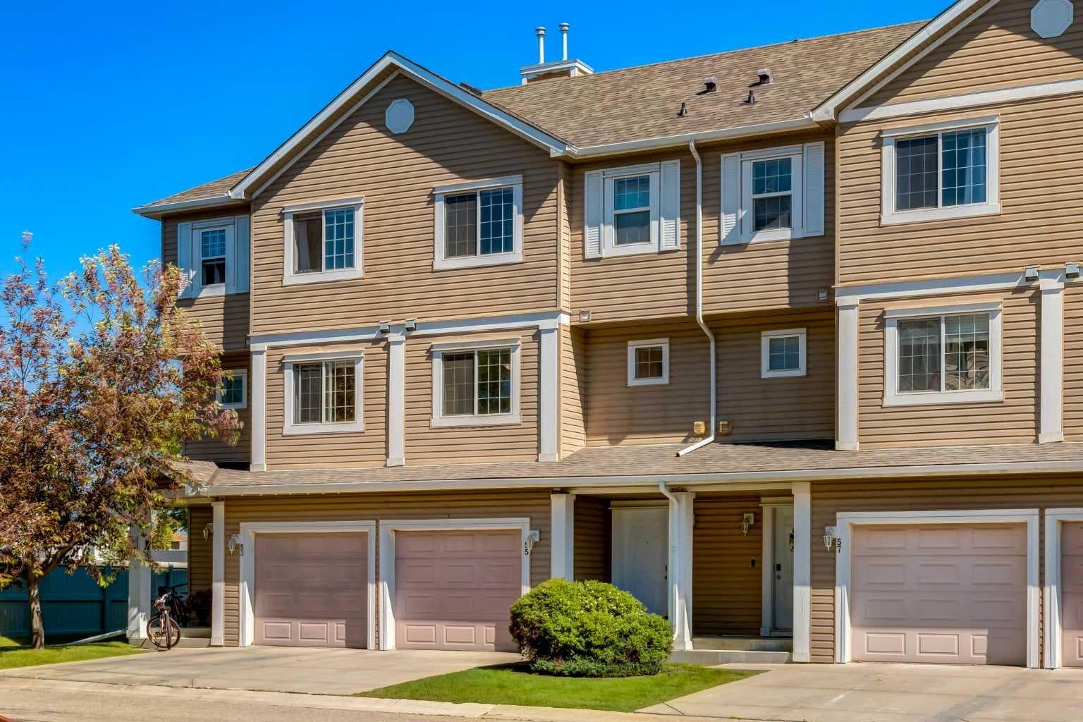 55 Copperfield Court SE