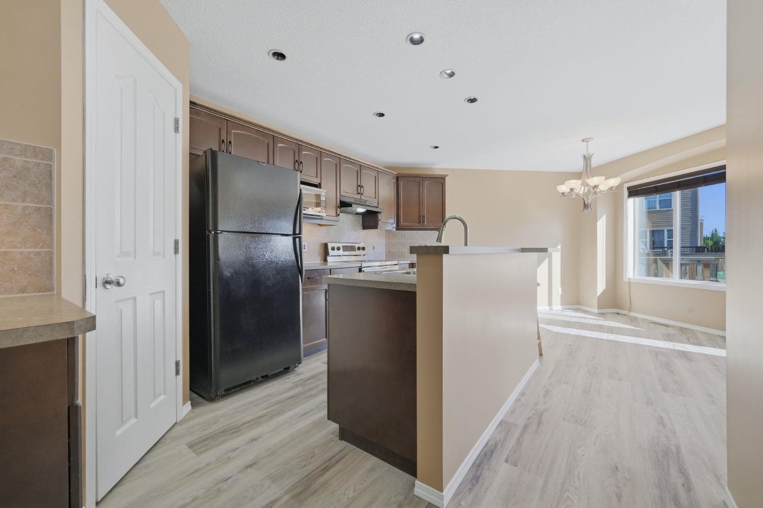 4 Everglen Grove SW