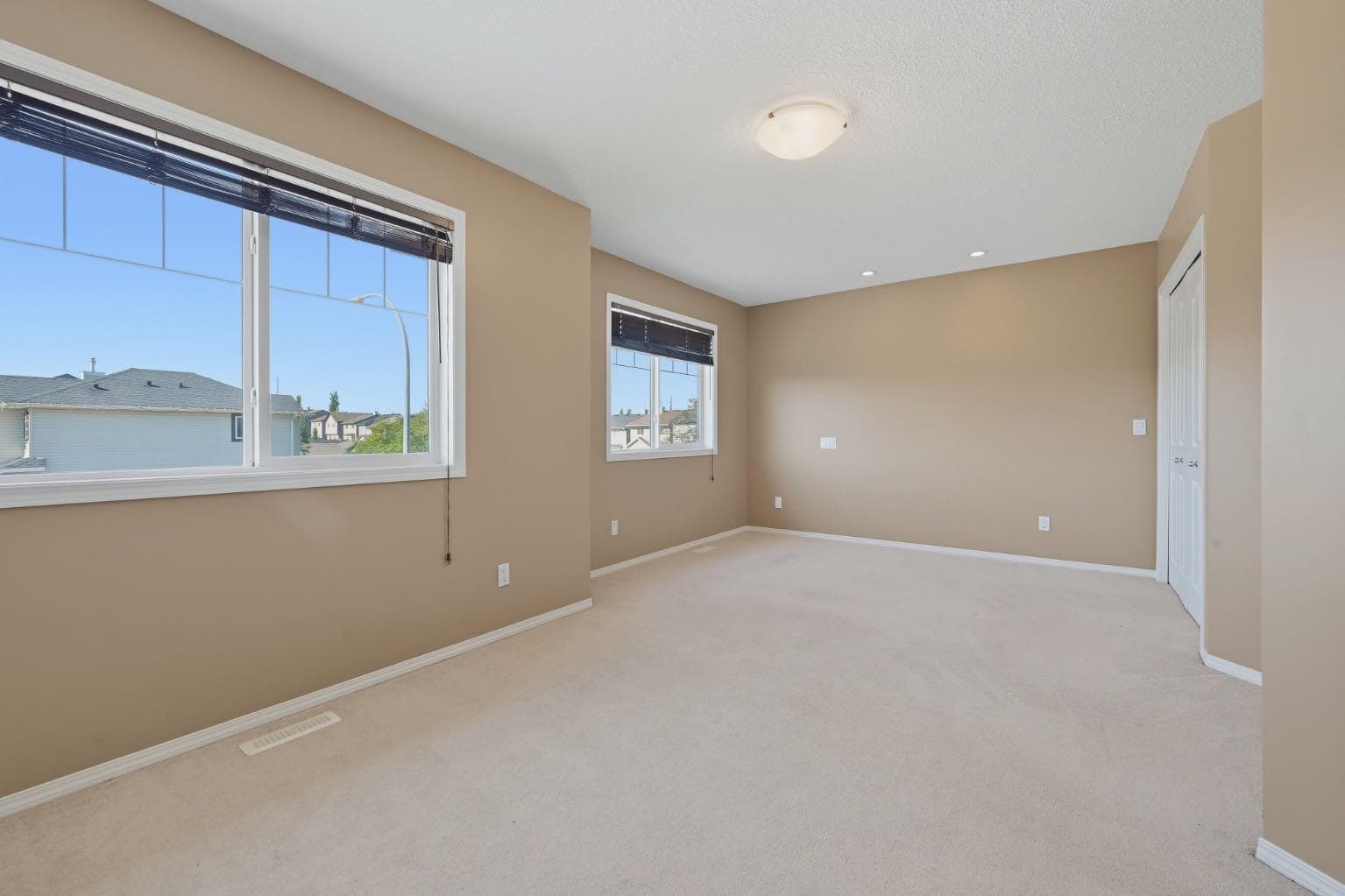 4 Everglen Grove SW