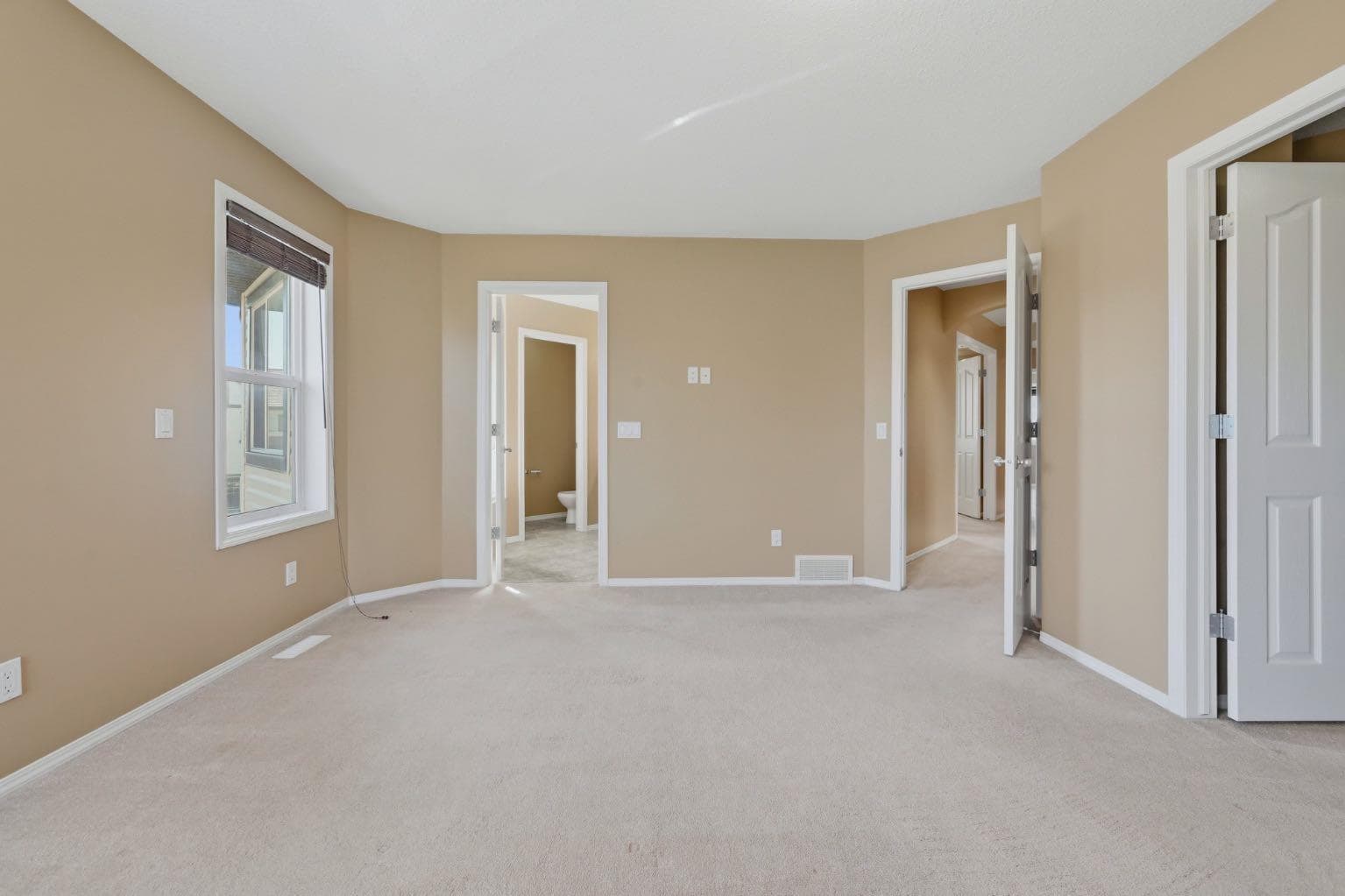 4 Everglen Grove SW