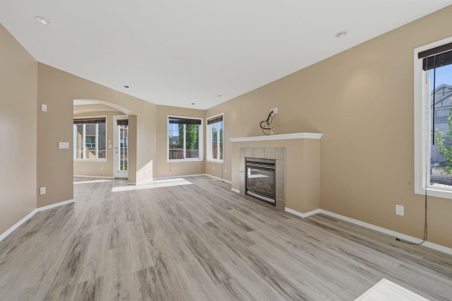 4 Everglen Grove SW