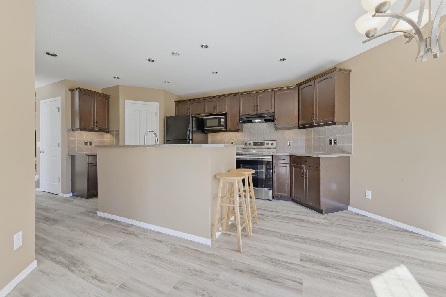 4 Everglen Grove SW