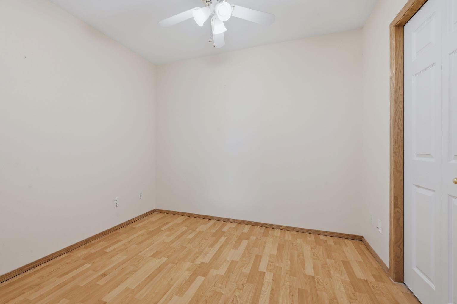 112 Dovista Court SE