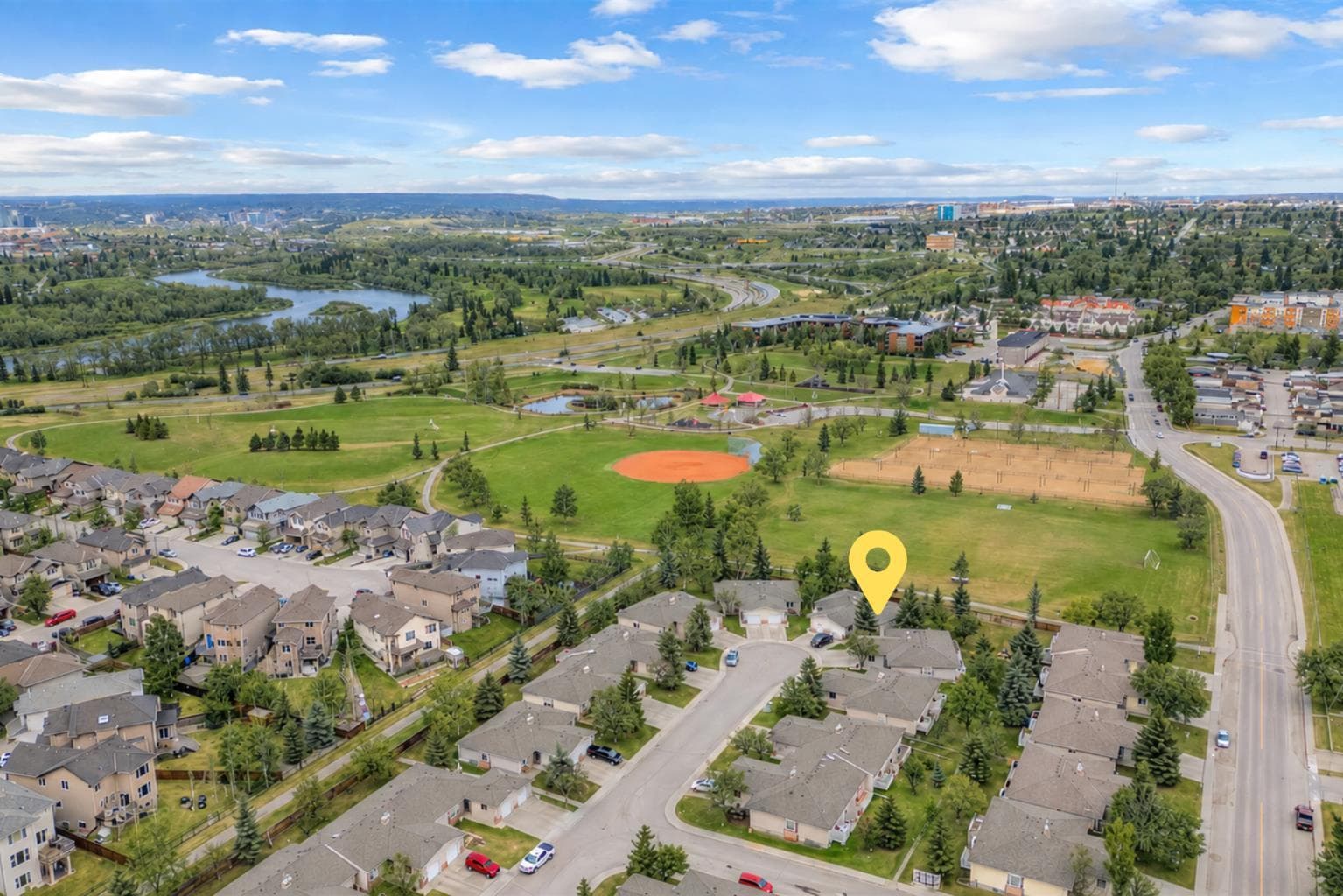 112 Dovista Court SE