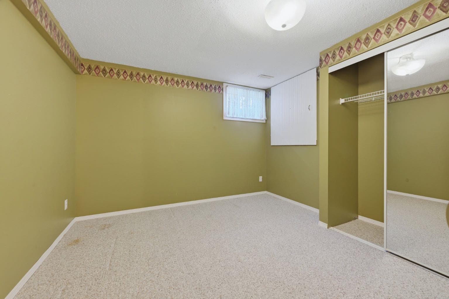112 Dovista Court SE