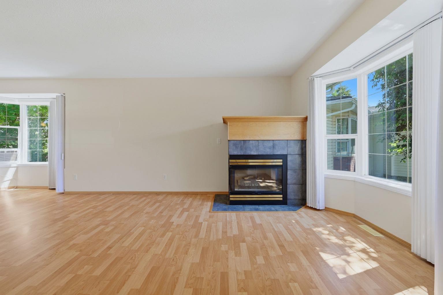 112 Dovista Court SE