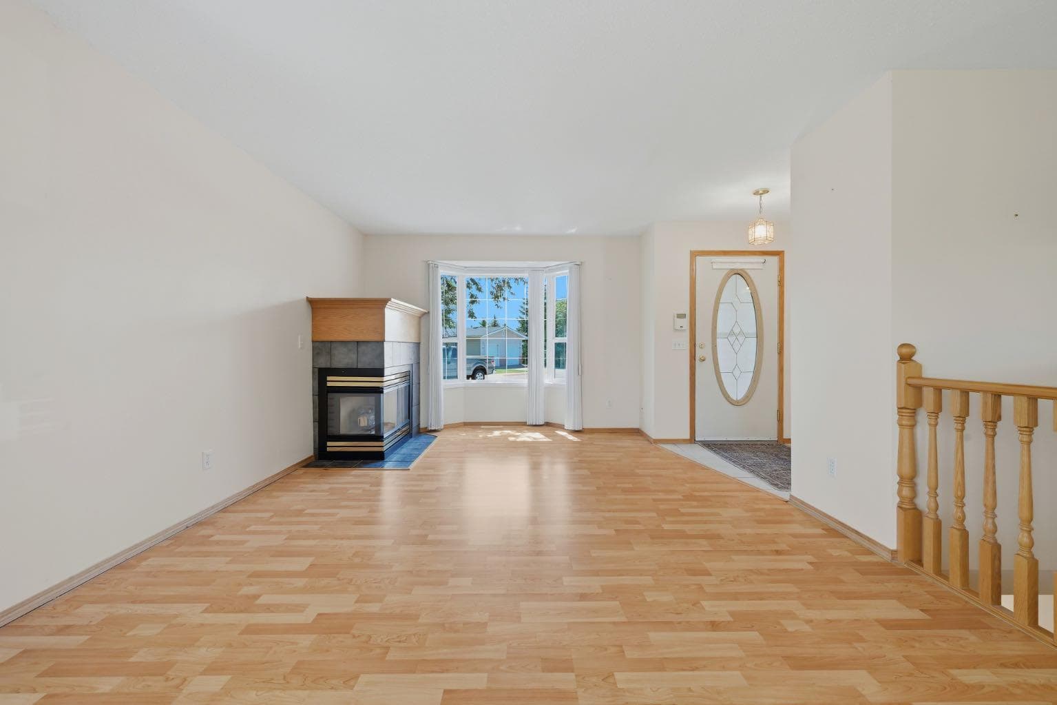 112 Dovista Court SE