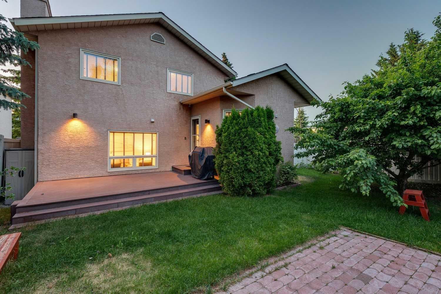 51 Straddock Crescent SW