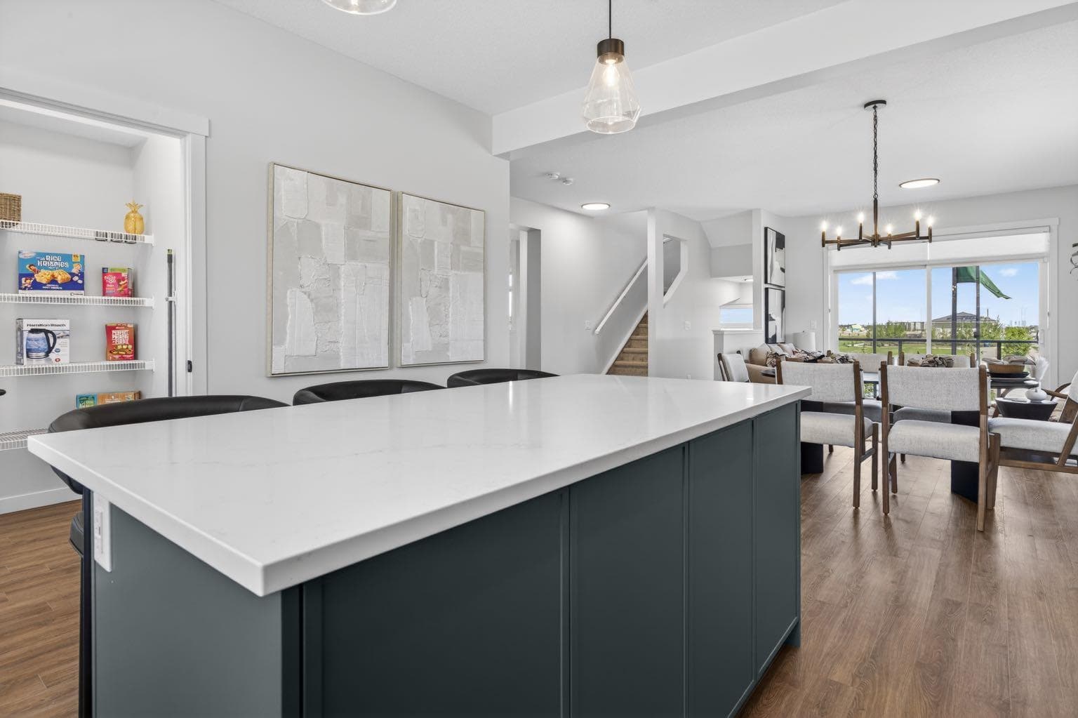 703, 30 Creekside Villas SW