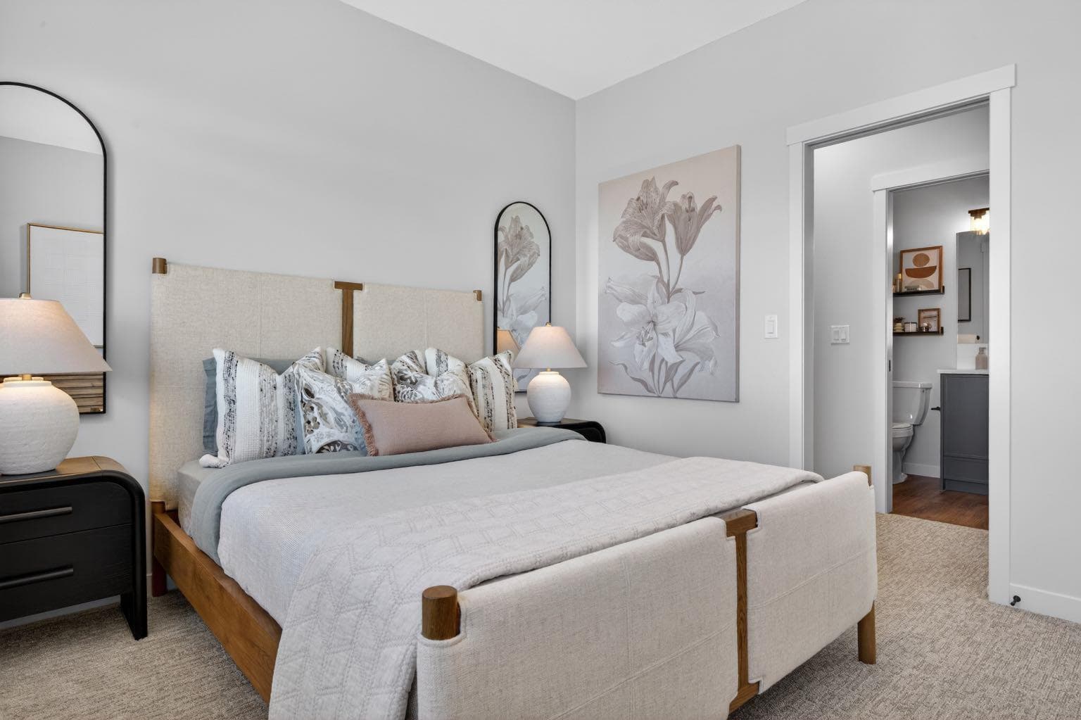 703, 30 Creekside Villas SW