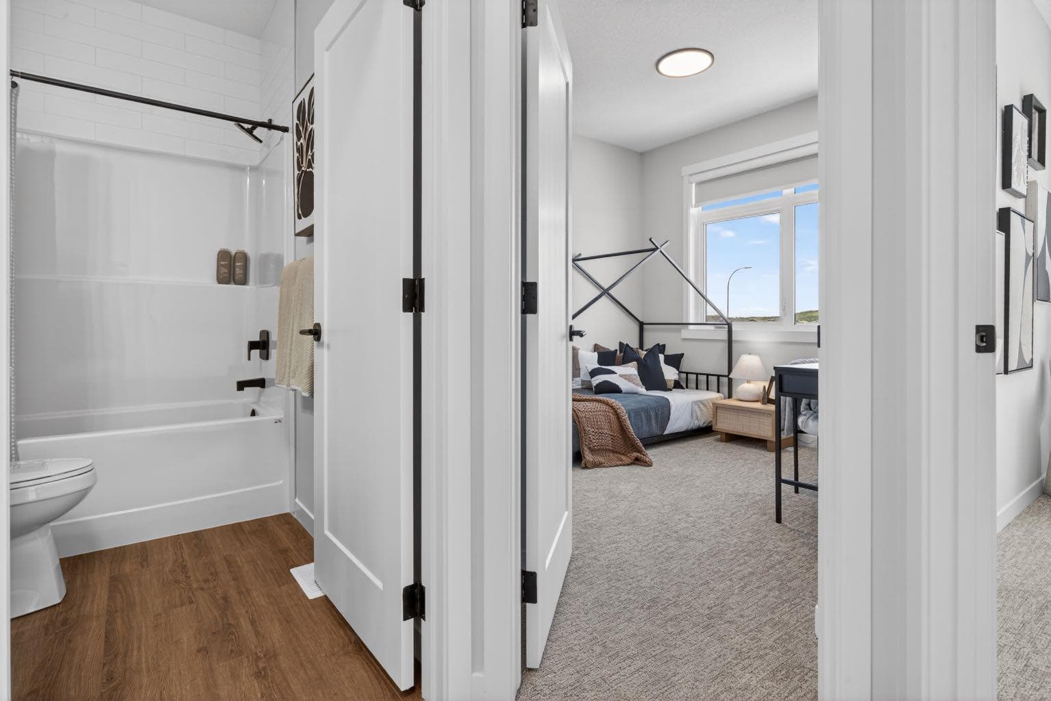 703, 30 Creekside Villas SW