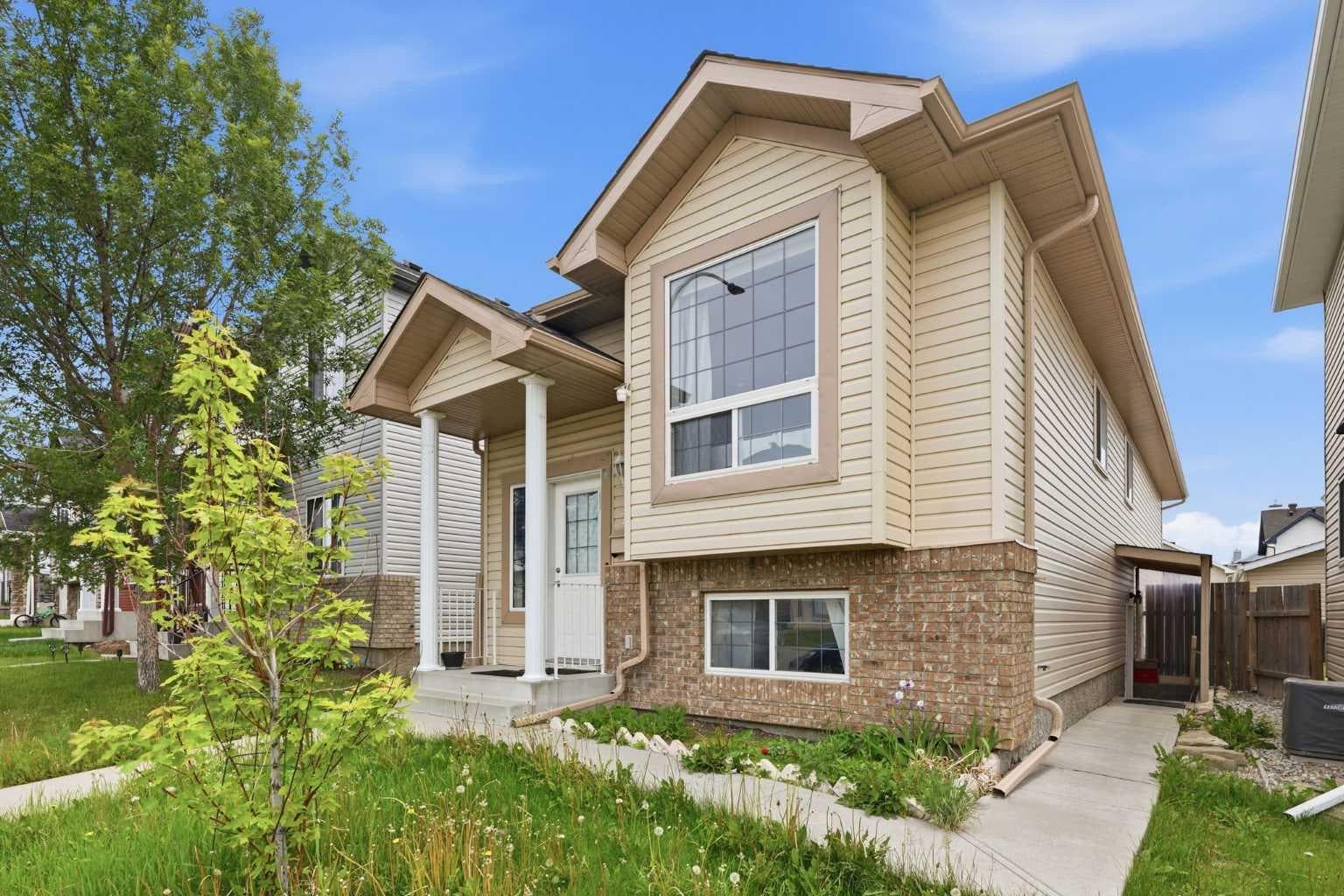 20 Saddlefield Road NE