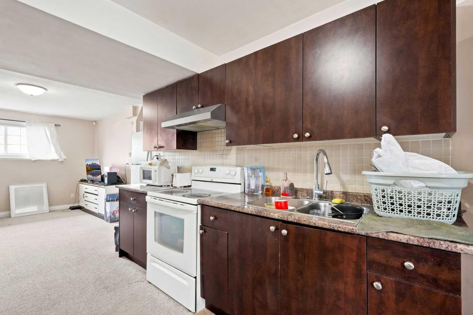 20 Saddlefield Road NE