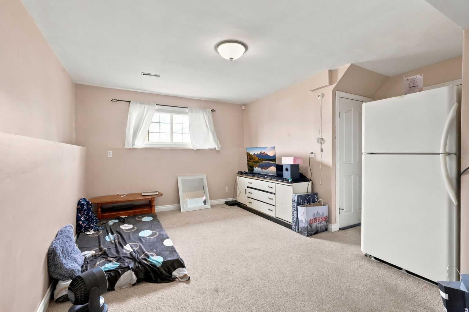 20 Saddlefield Road NE