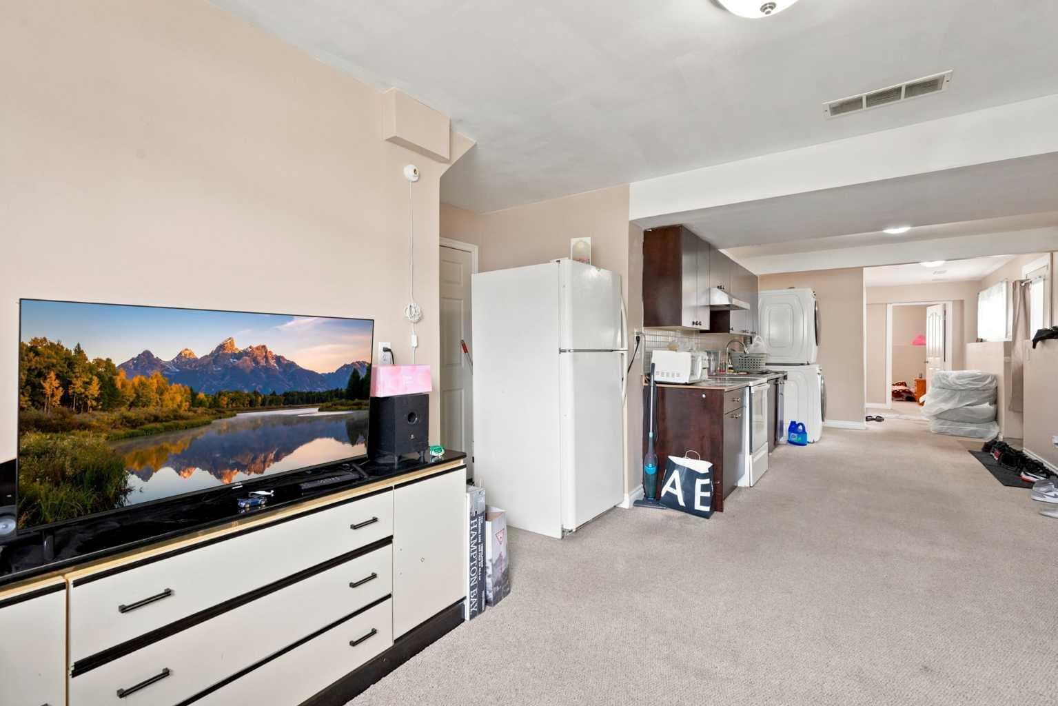 20 Saddlefield Road NE