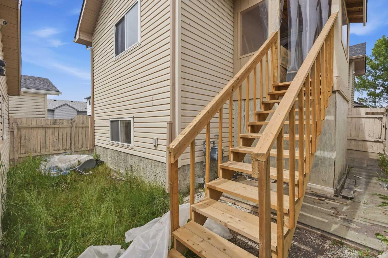 20 Saddlefield Road NE