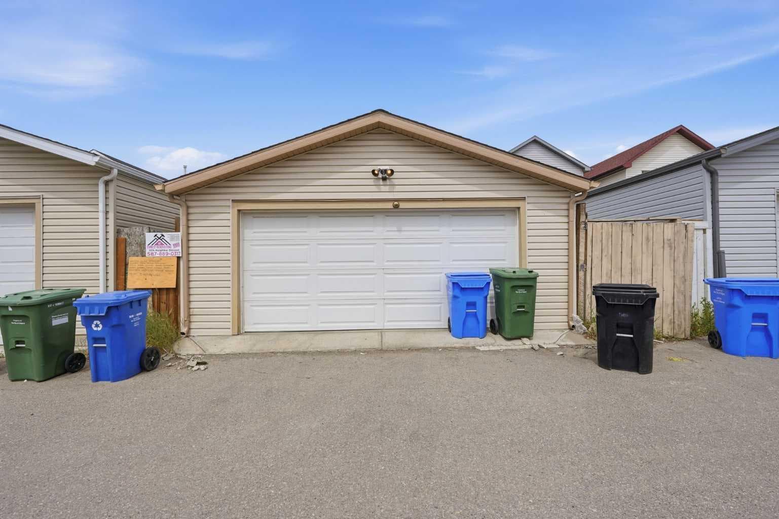 20 Saddlefield Road NE
