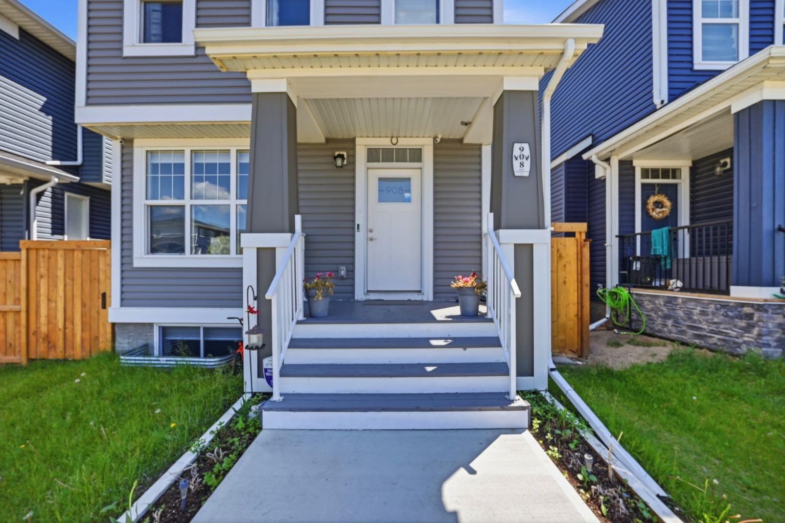 908 West Lakeview Drive 