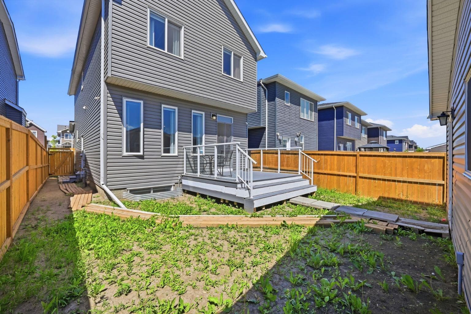 908 West Lakeview Drive 