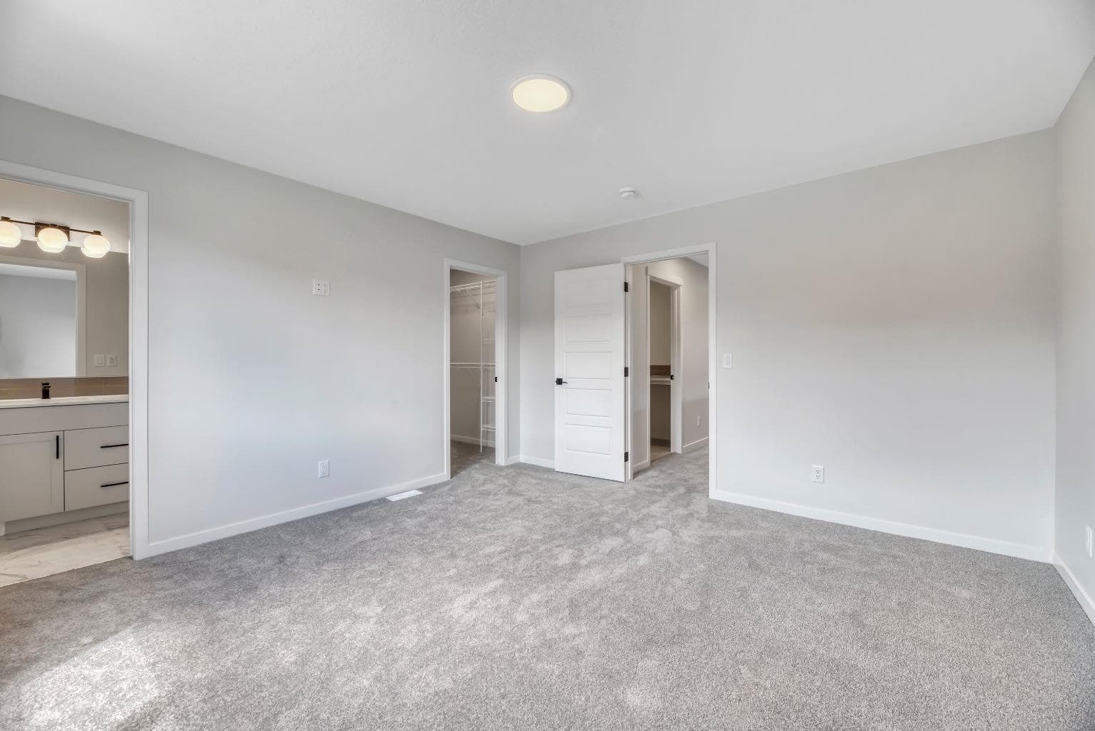 292 Marmot Grove NW