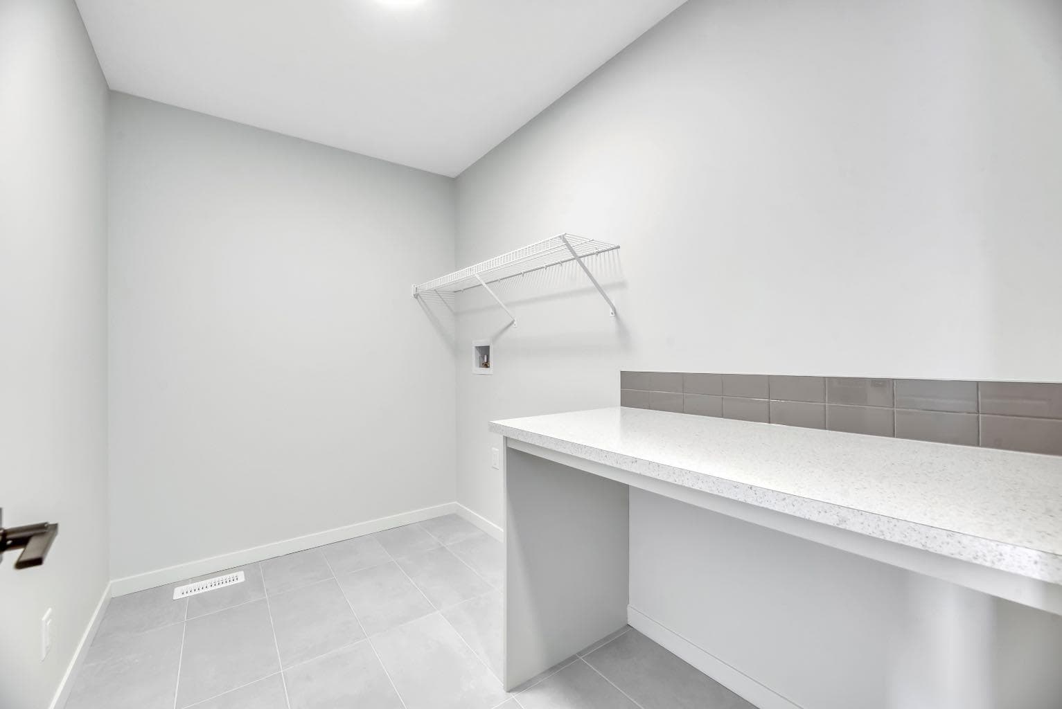292 Marmot Grove NW