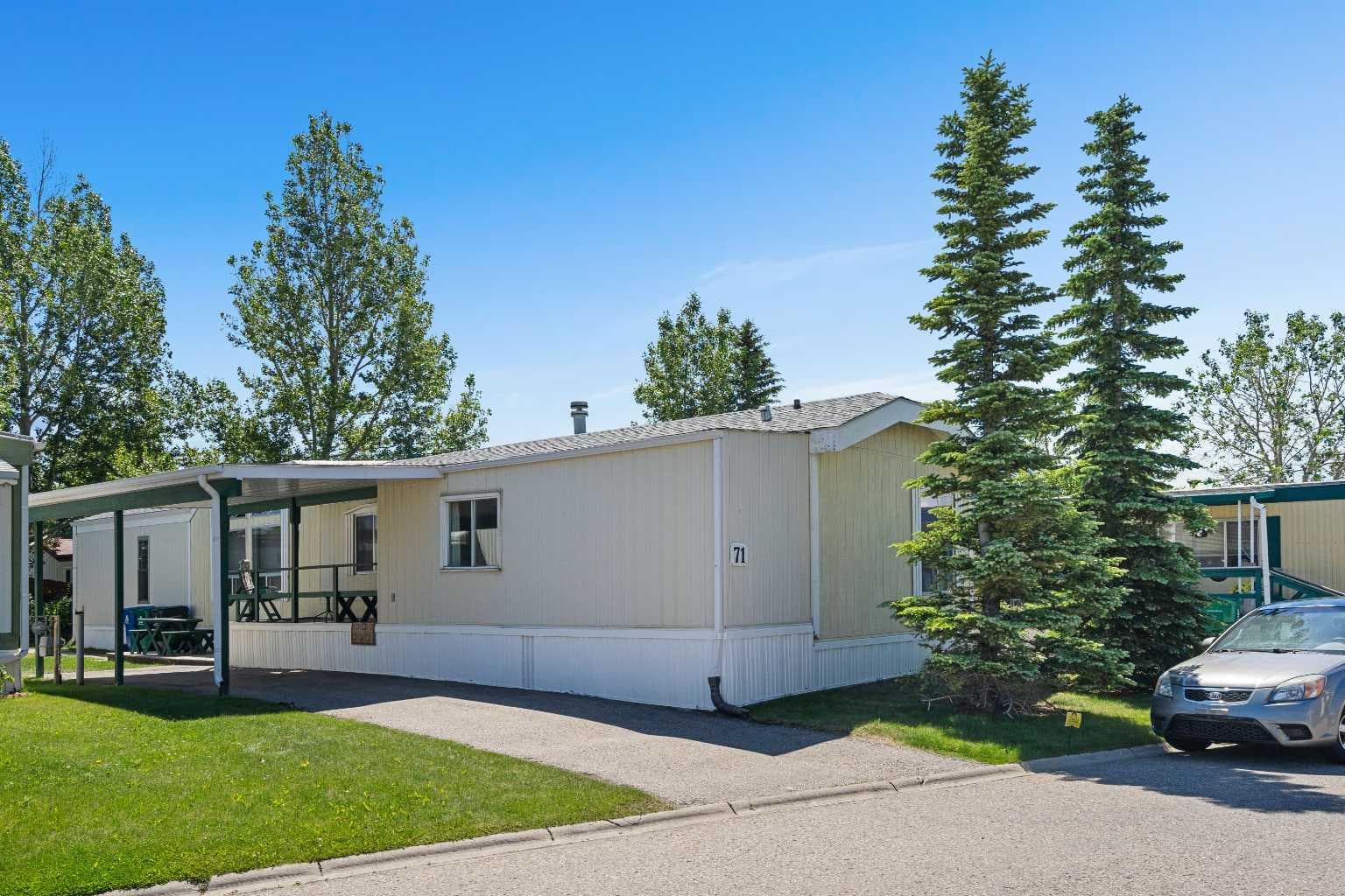 71, 99 Arbour Lake Road NW