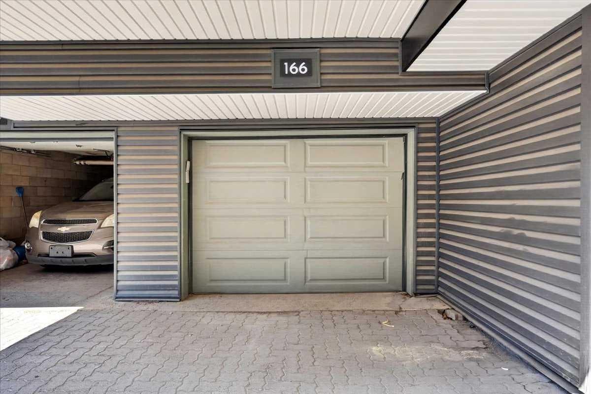 166, 78 Glamis Green SW