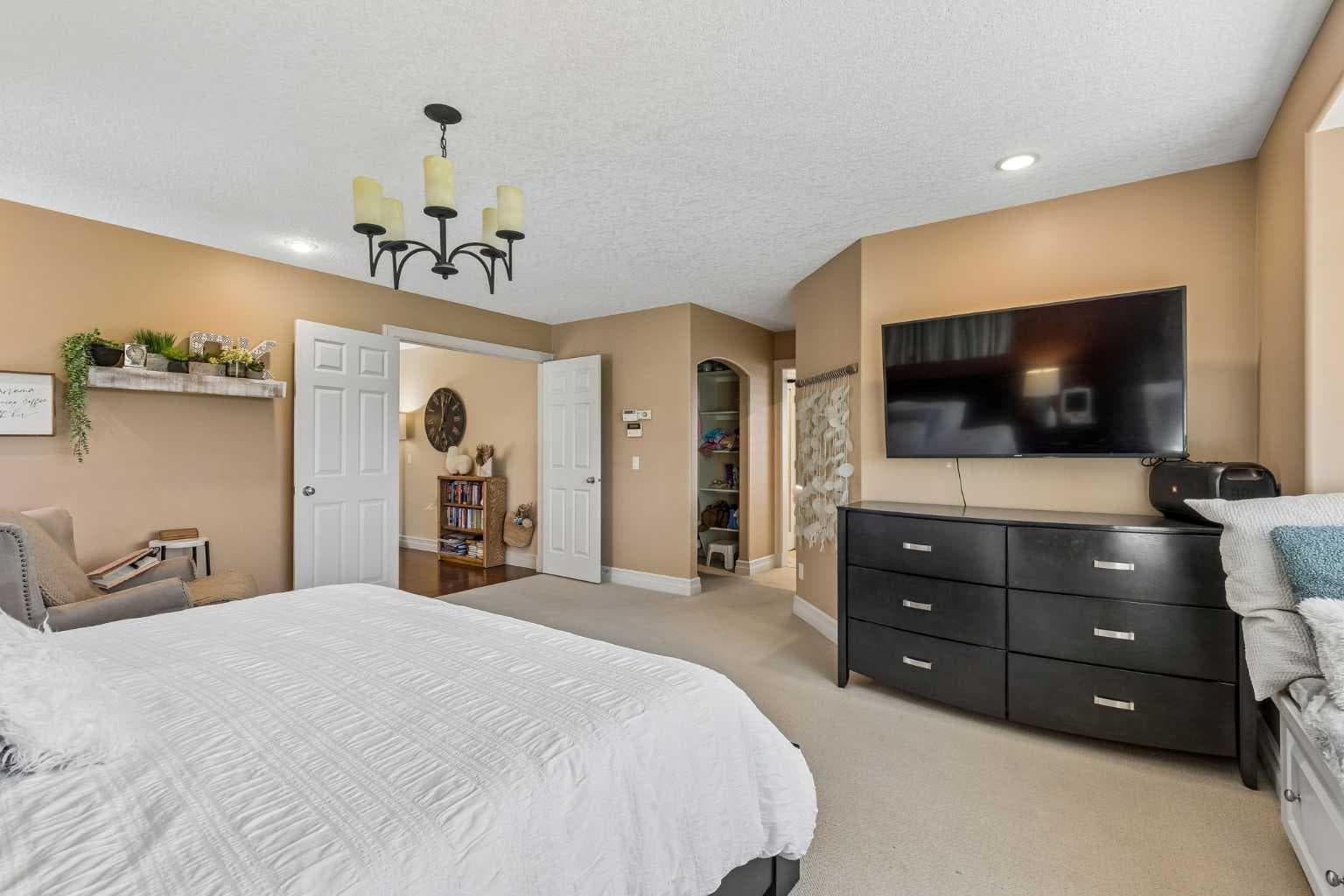 73 Hidden Creek Park NW