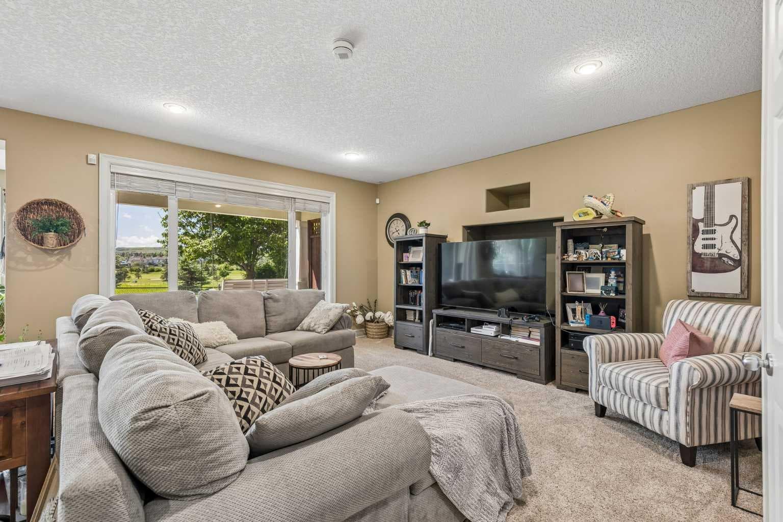 73 Hidden Creek Park NW