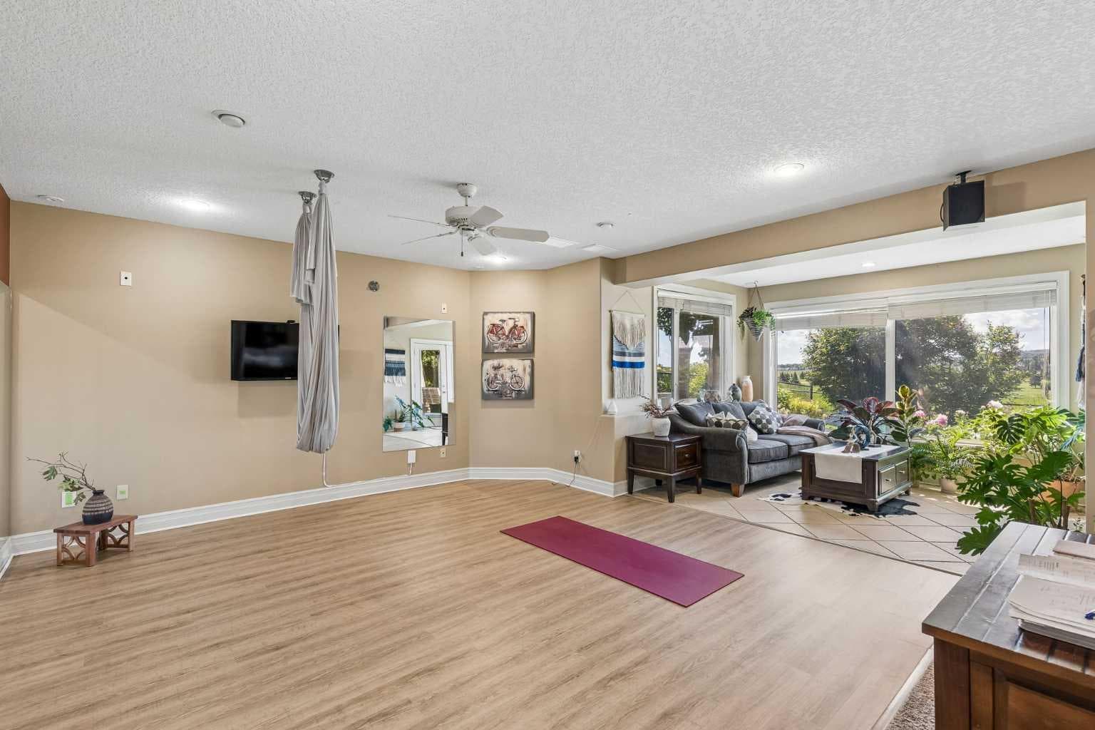73 Hidden Creek Park NW