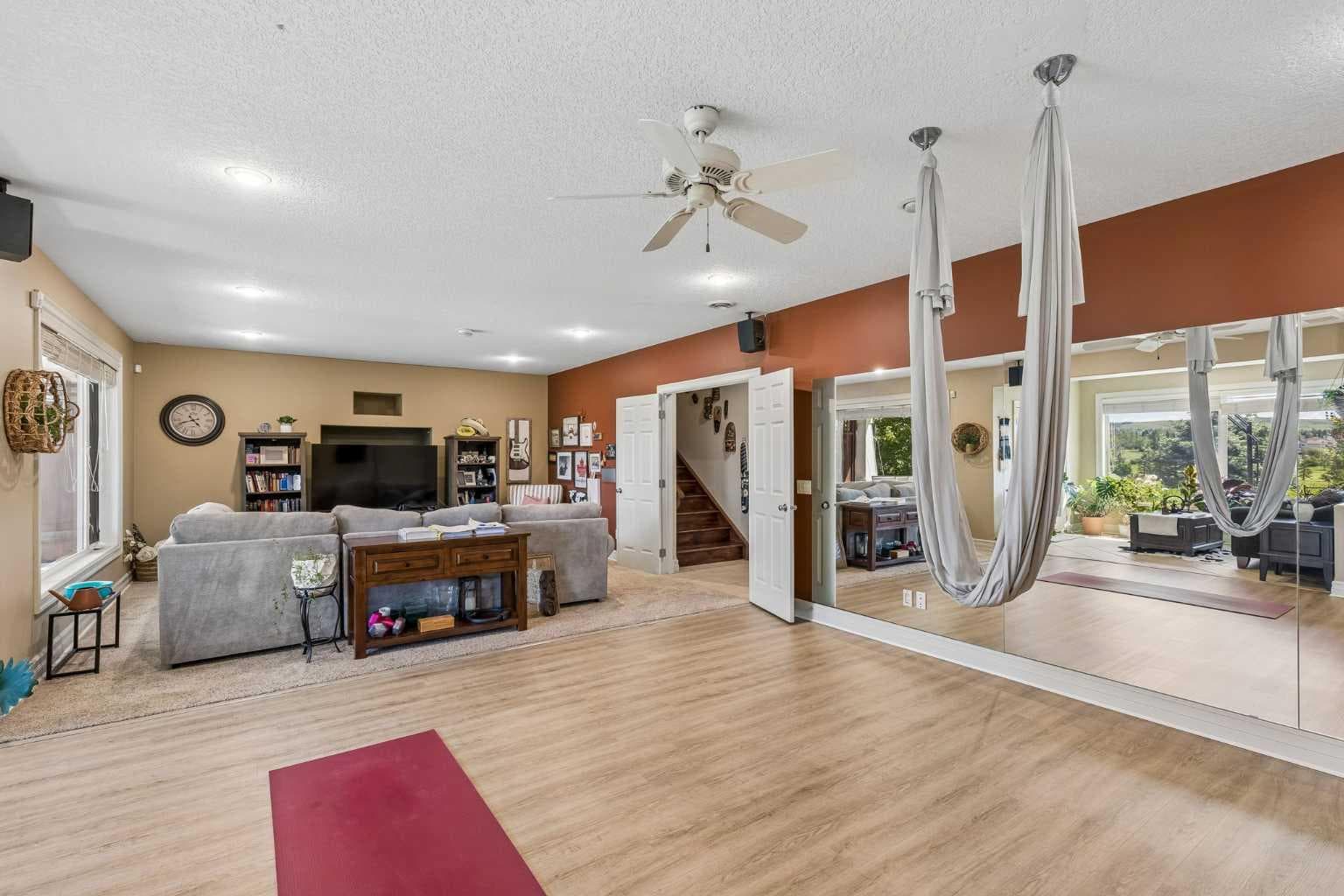 73 Hidden Creek Park NW