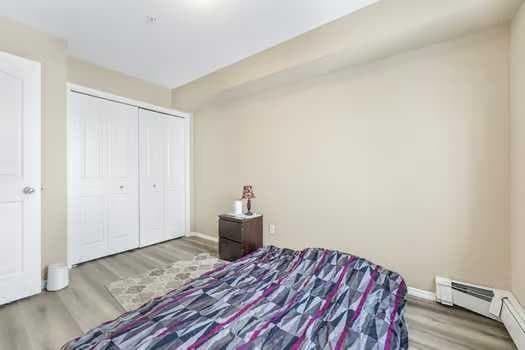 215, 355 Taralake Way NE
