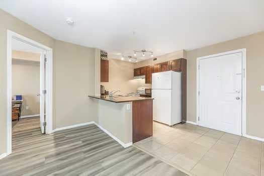 215, 355 Taralake Way NE