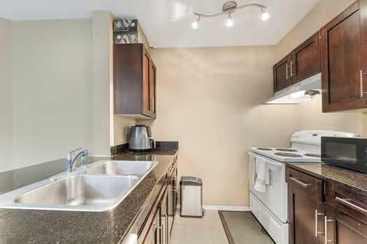 215, 355 Taralake Way NE