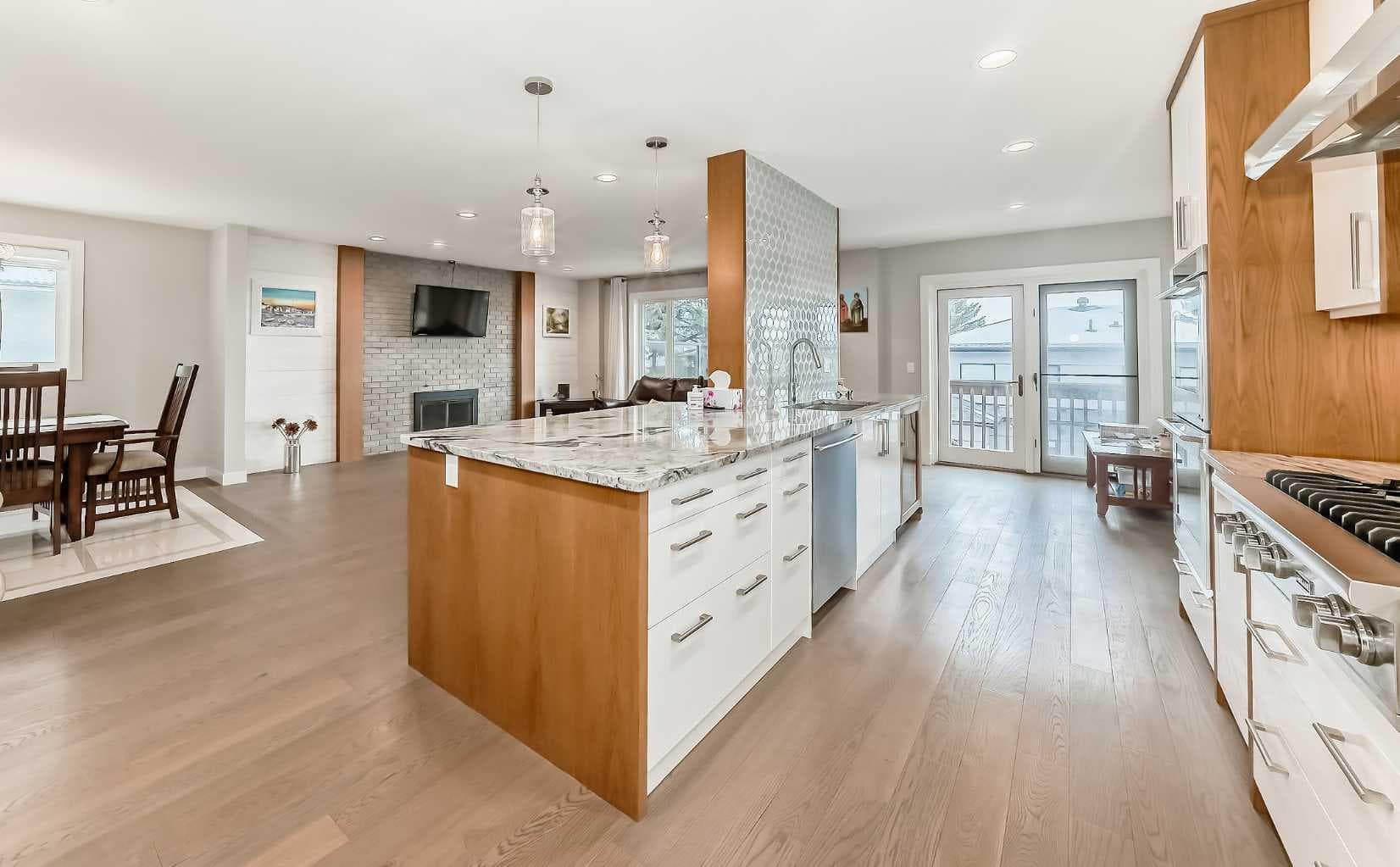 56 Patterson Crescent SW