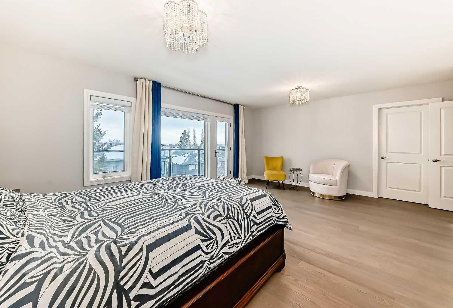 56 Patterson Crescent SW
