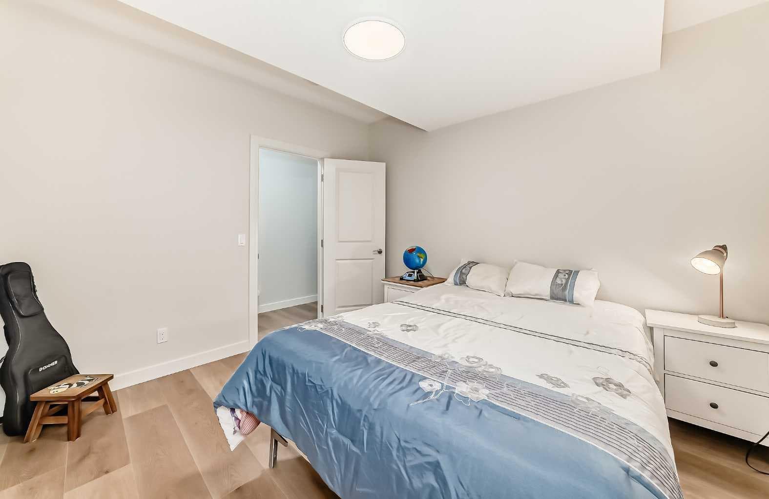 56 Patterson Crescent SW