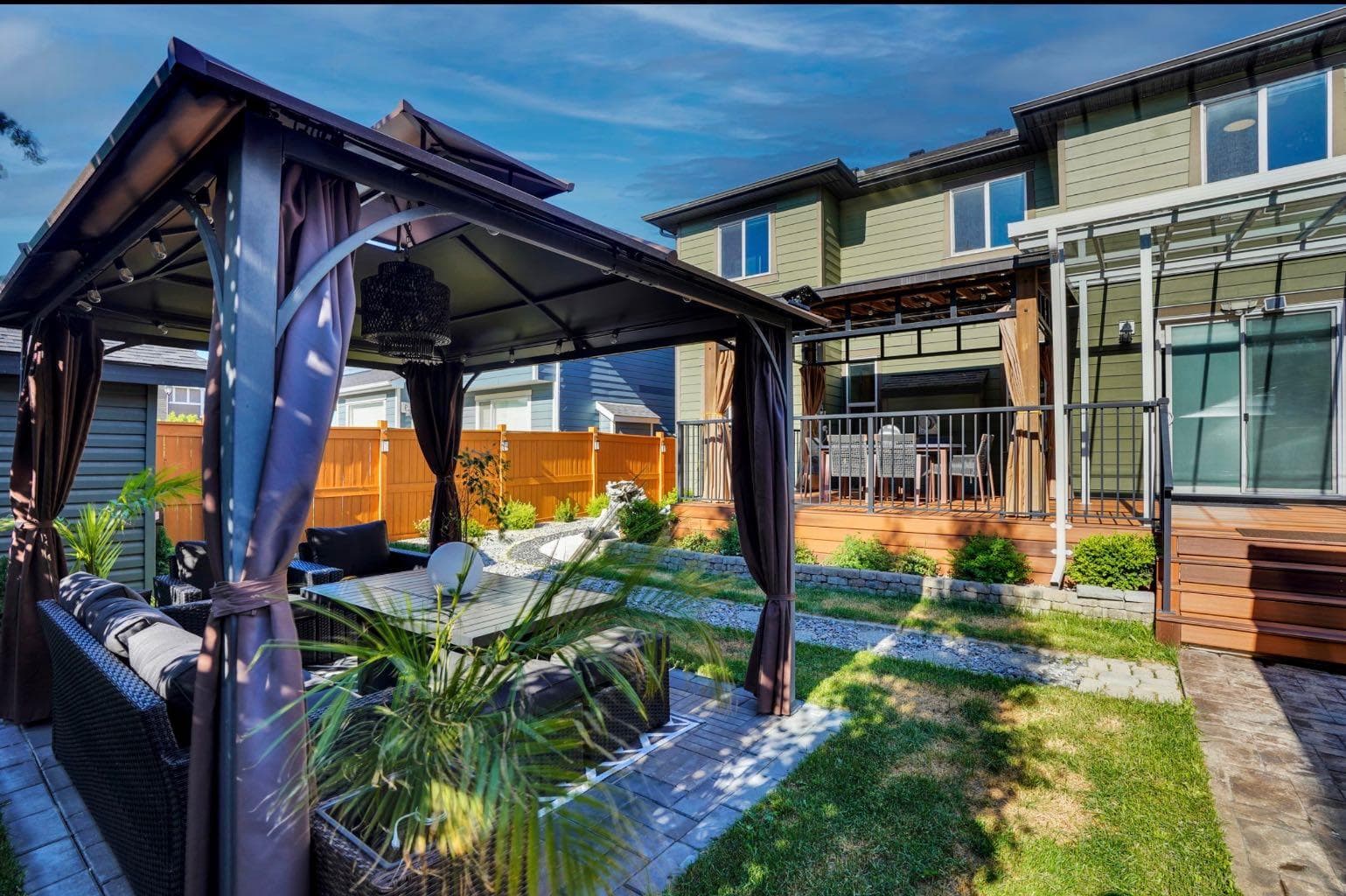 673 Marina Drive 